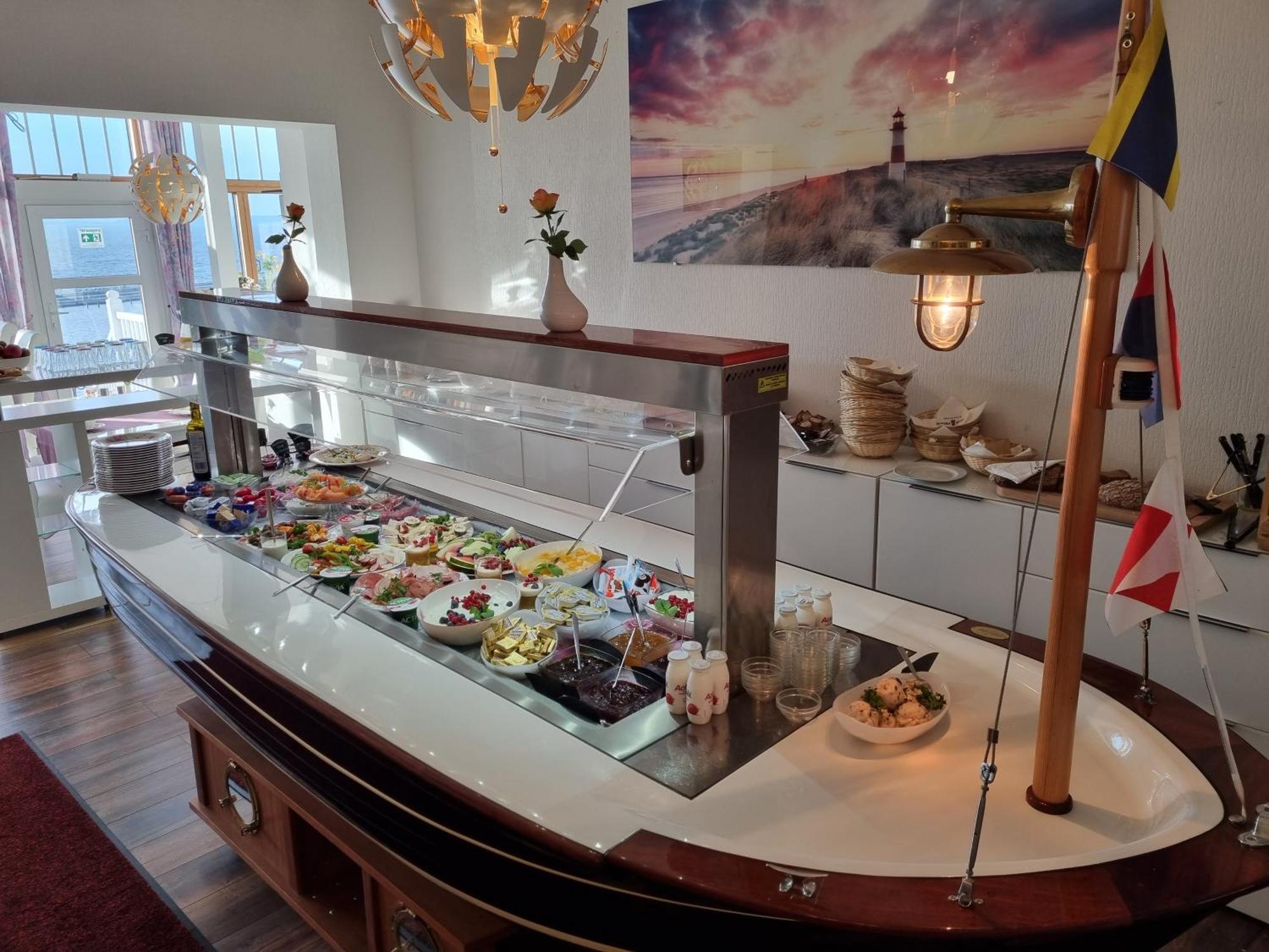 Hotel Waterkant Sassnitz Ngoại thất bức ảnh
